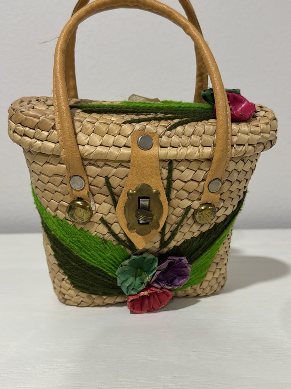 Vtg straw handbag